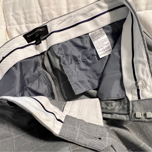 Banana Republic Reegan gray plaid pants slacks - Picture 3 of 8